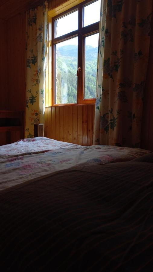 Guest House Elisabeth Adishi ภายนอก รูปภาพ