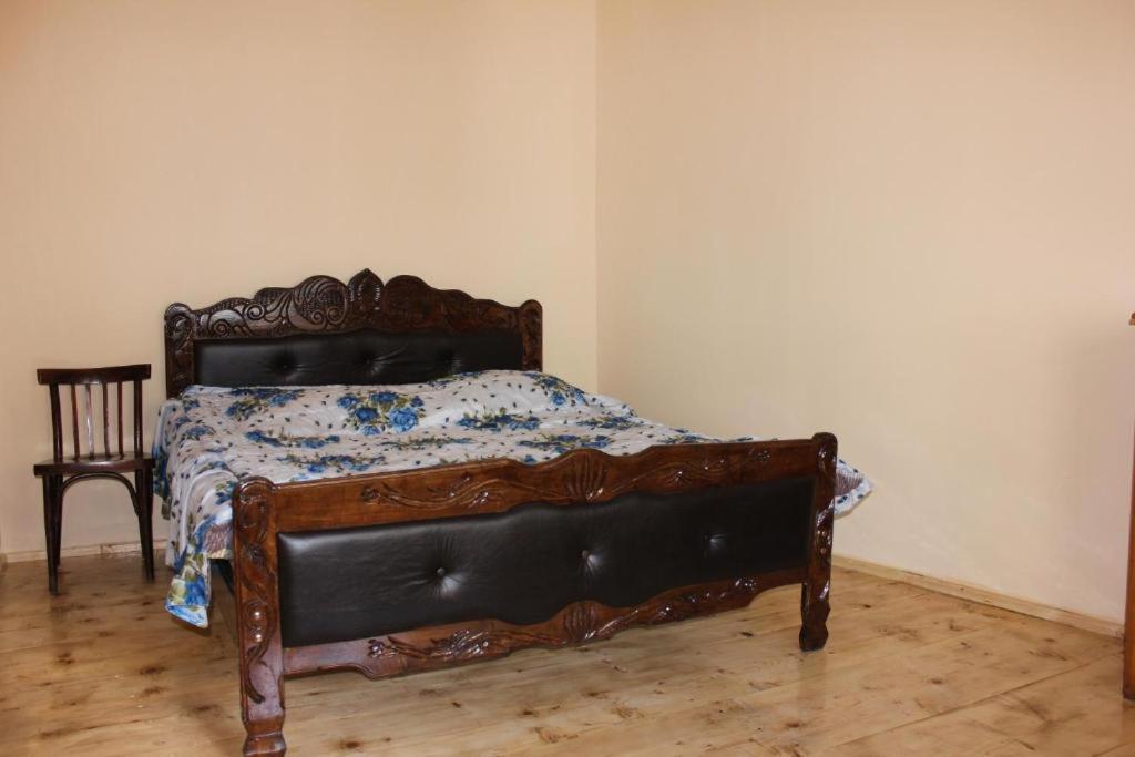 Guest House Elisabeth Adishi ภายนอก รูปภาพ